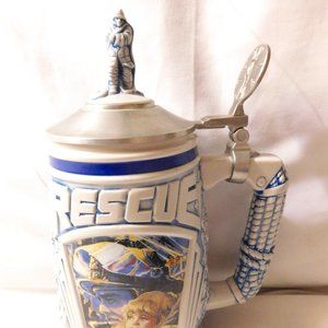 AVON TRIBUTE TO RESCUE WORKERS STEIN VINTAGE 1997